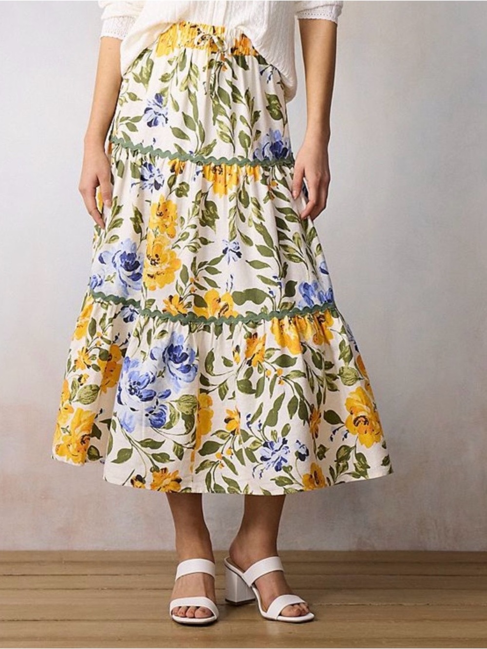 NWT…LC Lauren Conrad Floral Tiered Skirt